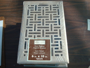 lot 119 image: Floor Diffusers