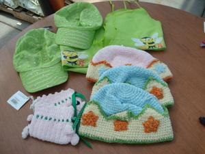 lot 143 image: Knit Hats, Booties