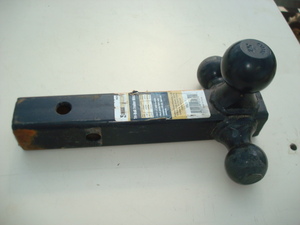 lot 194 image: Receiver Hitch 3-Way