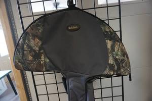 lot 14E image: Allen Brand Soft Cross Bow Camo Carry Case