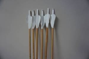lot 41 image: 6 -  Indian Archery 28 Cedar Target Arrows