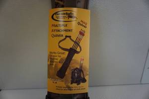 lot 66 image: Tarantula Model Q01400MB Multiple Attachment Camo Arrow Quiver