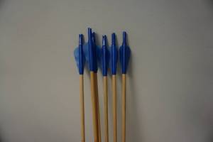 lot 44 image: 6 -  Indian Archery 28 Cedar Target Arrows