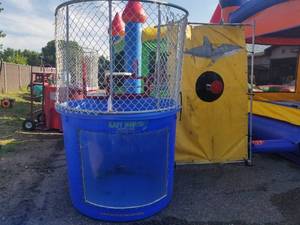 lot 331 image: 350 Gallon Dunk Tank