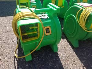 lot 386 image: B-Air Kodiak  1 HP Bounce House Blower, Green