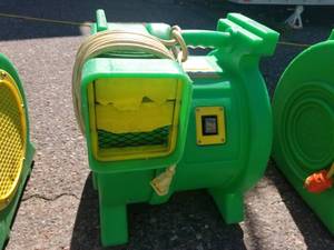 lot 394 image: B-Air Kodiak  1 HP Bounce House Blower, Green