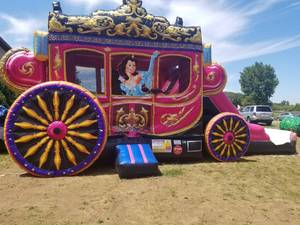 lot 336 image: 31 X 14 X 16 Princess Carriage Combo Bouncer with Slide
