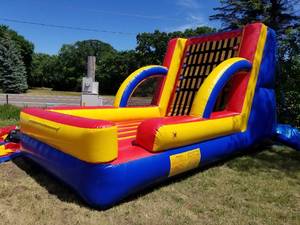 lot 338 image: Velcro Wall