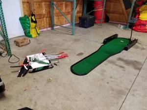lot 365 image: Putting Challenge II