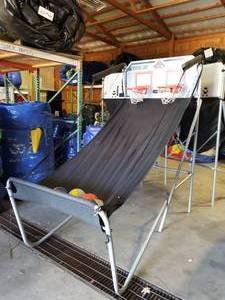 lot 367 image: LIFETIME DOUBLE SHOT BASKETBALL ARCADE GAME