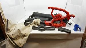 lot 11 image: Toro 51621 Ultra Plus Leaf Blower Vacuum