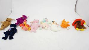 lot 29 image: Nine TY Beanie Babies