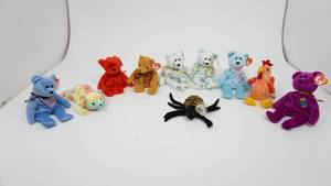 lot 76 image: Ten Beany Babies