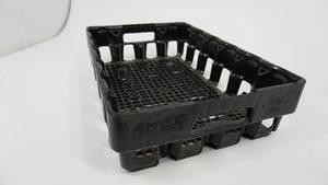 lot 83 image: Hard Plastic Coca Cola Carrying Tray