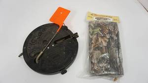 lot 97 image: Igloo Thermal Tip-Up--All Rites Rack Bag Gun Cover