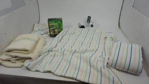 lot 115 image: Bath Towels-Washcloths-Power Stake Landscape-Vtech Digital Phone & Answering Machine