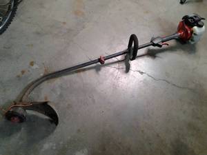 lot 47 image: Toro Weed whip...