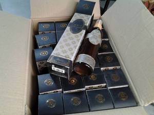 lot 78 image: (24) Fawwah Room Freshener Spay Aq...