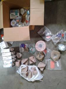 lot 83 image: Many Varieties of Abratech Brand Gr...
