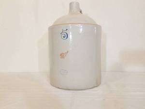 lot 13 image: #5 Redwing Small Wing Jug with Cork