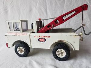 lot 23 image: Mighty Tonka Wrecker