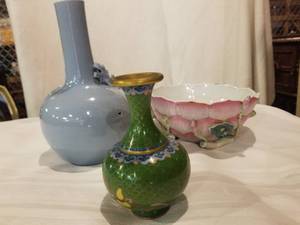 lot 69 image: Asian 3 Piece Lot