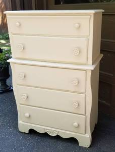 Virginia House 5 Drawer Dresser