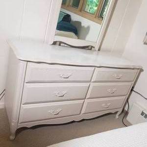 Charming Bedroom Dresser Vanity