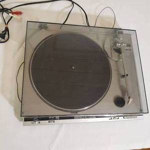 Technics Frequency Generator Servo Turntable SL-B100
