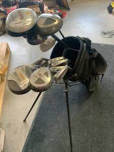 16 Piece Set of Golf Clubs & Bag