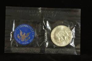 lot 25 image: 1973-S Uncirculated Eisenhower Silver Dollar Coin
