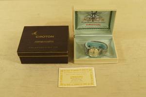 lot 9 image: Vintage Croton Aquamatic Mens Wrist Watch in Original Box