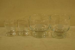 lot 12 image: 4 Vintage National Airlines Glasses