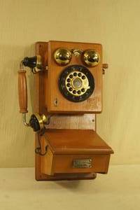 lot 112 image: Antique Look Thomas Wall Phone