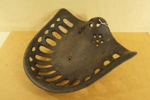 lot 120 image: Antique Cast Iron Tractor Seat