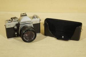 lot 103 image: Praktica MTL3 35mm Film SLR Camera