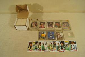 lot 148 image: Assorted Cards - Early 80s Packers Set