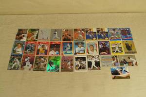 lot 139 image: Baseball Cards - Inserts, Rookies, 80s and 90s