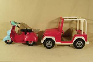 lot 177 image: Our Generation Jeep and Scooter for 18 Dolls