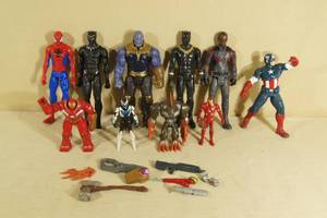 lot 174 image: Large Format Marvel Action Figures