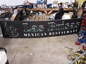 lot 17 image: Las Brisas Sign 31x144