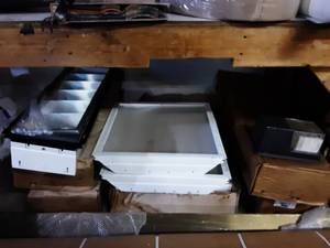 lot 32 image: 5-Light Fixtures 48x12 & 4-Light Fixtures 24x24 New In Boxes