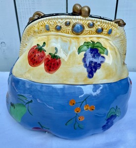 lot 80 image: Jay Imports Purse Cookie Jar