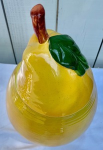 lot 93 image: Pear Cookie Jar
