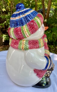 lot 116 image: World Bazaars Inc Snowman Cookie Jar