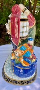 lot 130 image: Marketplace of Indonesia Numbered Cookie Jar