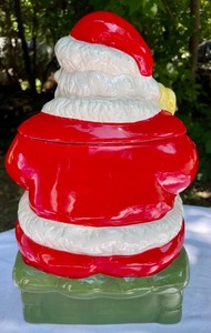 lot 160 image: AMC Santa Cookie Jar