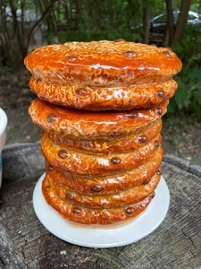 lot 166 image: Charming Cookie Jars