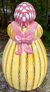 lot 174 image: Beautiful Baker Cookie Jar