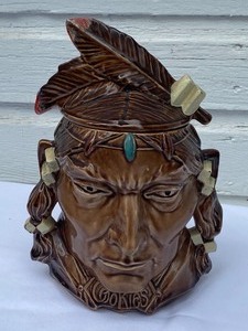 lot 194 image: Vintage Native American Figurine McCoy Cookie Jar